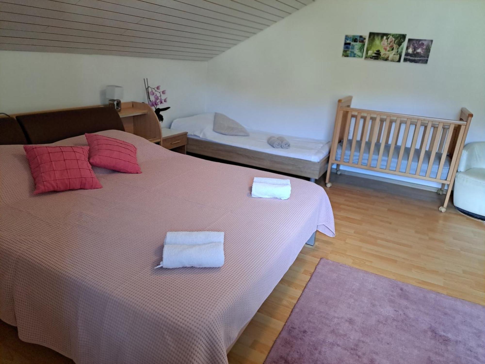 Apartments Bukor Lukovica pri Domžalah Стая снимка